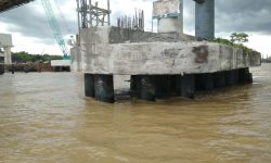 Pilar Jembatan Mahakam Ditabrak Ponton Lagi