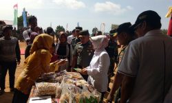 Mayjen TNI Subiyanto Tinjau  Bazar dan Kegiatan TMMD Kodim Bontang