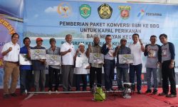 Pemerintah Salurkan 143 Unit Konverter Kit di Samarinda, Nelayan Hemat Hingga 50%