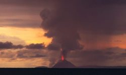 Aktivitas Gunung Anak Krakatau Sebelum Tsunami