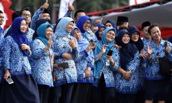 Presiden Teken PP Pemberian Gaji, Pensiun, Tunjangan ke-13 Bagi PNS, TNI, Polri dan Pensiunan