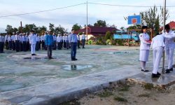 SMKN Sei Menggaris Gunakan Dua Bahasa