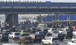 Transaksi di Gerbang Tol Cikarang Utama Dipindahkan ke Cikampek Utama