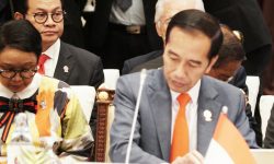 Sidang Pleno KTT ASEAN: Presiden Jokowi Ingatkan Perang Dagang AS-RRT Bisa Merembet