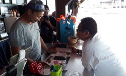 Kabapenda  Sambil “Ngopi” Ingatkan Kewajiban WP Pemilik Café