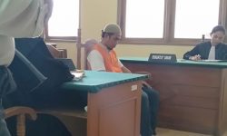 Divonis 5,5 Tahun Penjara, Sopir Angkot Ini Bikin Nangis Istrinya