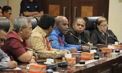 Terima Perwakilan DPRD se Papua, Moeldoko: Pemerintah Dorong Pendekatan yang Manusiawi