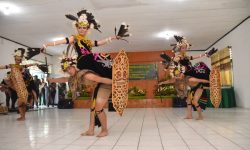 Tari Perang Adat Dayak Dilombakan, Bentuk Cinta Budaya Tanah Air