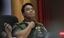 KSAD Copot Jabatan 2 TNI Terkait Unggahan Istri soal Wiranto