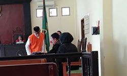 Hakim Terkejut, Junaidi Yoga Didampingi Tiga Pengacara