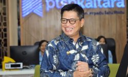 Gubernur Irianto Lambrie Mutasi Jabatan Besar-besaran Bulan Ini
