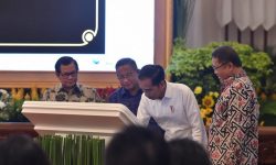 “Ada Tol Langit”, Presiden Jokowi: Hati-Hati, Jangan Sampai Negara Lain ‘Grojoki’ Kita