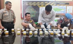 Tes Urine Polisi, Pengambilan Sampel Diawasi Hingga di WC