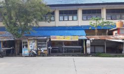 Omset Pedagang Makanan Secara Tradisional Tinggal 30 Persen