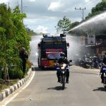 Polres Nunukan Semprotkan Disinfektan di Jalan dan Lokasi Keramaian