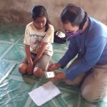 Kisah Guru Nanang Dampingi Belajar Siswa yang Tak Punya Akses Internet