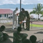 Cegah Penularan Covid-19, TNI AL Nunukan Sosialisasi Penggunaan APD