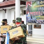 Tiap Minggu, TNI-Polri,  Kejari, IDI,  dan Kadin Bagikan 100 Paket Sembako