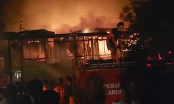 Kebakaran di Mambunut, Manan dan Keluarga Selamat dari Kepungan Api