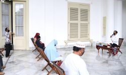 Presiden Jokowi Ajak Masyarakat Ikuti Program Vaksinasi COVID-19