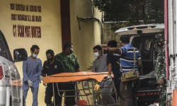 Keluarga Korban Sriwijaya Air Datang ke RS. Polri Untuk Diambil Sampel DNA