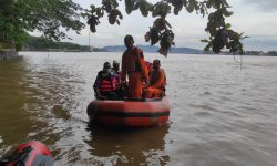 Pencarian Al Fayed di Sungai Mahakam Samarinda Sempat Terkendala Hujan Deras