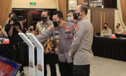Kapolri Tegaskan Oknum Polisi Jual Senpi ke KKB Akan Diproses Pidana – Kode Etik