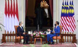Presiden Jokowi Sambut PM Malaysia Muhyiddin Yassin di Istana Merdeka