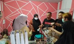 Polisi Bongkar Peredaran Kosmetik Ilegal, Empat Wanita Diamankan