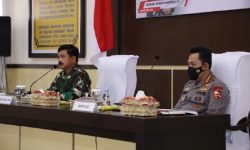 Panglima TNI dan Kapolri Pastikan Negara Tak Akan Kalah dari Teroris