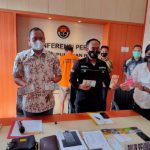 Pungli, Oknum Pegawai Stasiun Karantina Ikan Batam Ditangkap