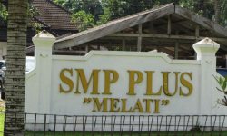 Pemprov Kaltim Perintahkan Yayasan Melati Pindahkan Siswa dan Siswi SMP Melati