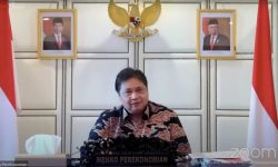 Airlangga: PPKM Luar Jawa-Bali Dilanjutkan Hingga 6 September
