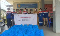 Pertamina Peduli Beri Bantuan 100 Paket Sembako Warga Terdampak Banjir Samarinda