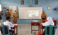 Bupati Tinjau SMPN yang Mulai PTM Terbatas Hari Ini