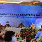 OJK Siapkan Delapan Arah Kebijakan Strategis Tahun 2022