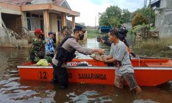 Polresta Samarinda Peduli Korban Banjir, Distribusikan Makanan Hingga Sembako