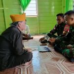 Kenang Peristiwa Dwikora, Satgas Pamtas RI Anjangsana ke Kediaman Veteran Abdul Azis