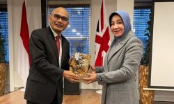 Tiba di London, Bupati Berau Ikuti Pertemuan dengan Dubes Desra Percaya