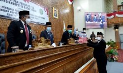 Fraksi PDIP DPRD Kutim Tolak RAPBD 2022 Disahkan jadi APBD