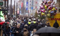 WHO: Omicron Terdeteksi di 89 Negara, Menular dengan Cepat