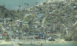 Topan Rai Tewaskan 19 Orang di Filipina