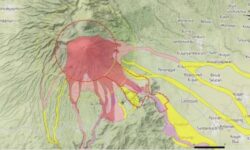 Status Gunung Semeru Naik Menjadi SIAGA, Jarak Rawan Bencana Diperluas