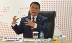 Dokumen Kependudukan Susi Pudjiastuti  Ditemukan jadi Bungkus Gorengan