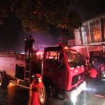 Diler Mitsubishi di Samarinda Terbakar