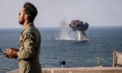 Latihan Perang Iran di Teluk Peringatan Bagi Israel