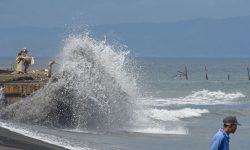 BMKG: Jangan Nekat Berlayar di Cuaca Buruk