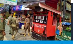 Satpol PP Samarinda Tertibkan PKL Juanda dan Tepian Mahakam