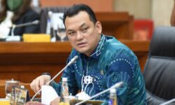 Komisi VI Dukung Upaya Menteri BUMN Bersih-bersih Di Garuda Indonesia