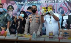 Polda Banten Sita Shampo Palsu Senilai Rp4,7 Miliar dan Tetapkan 7 Orang Tersangka